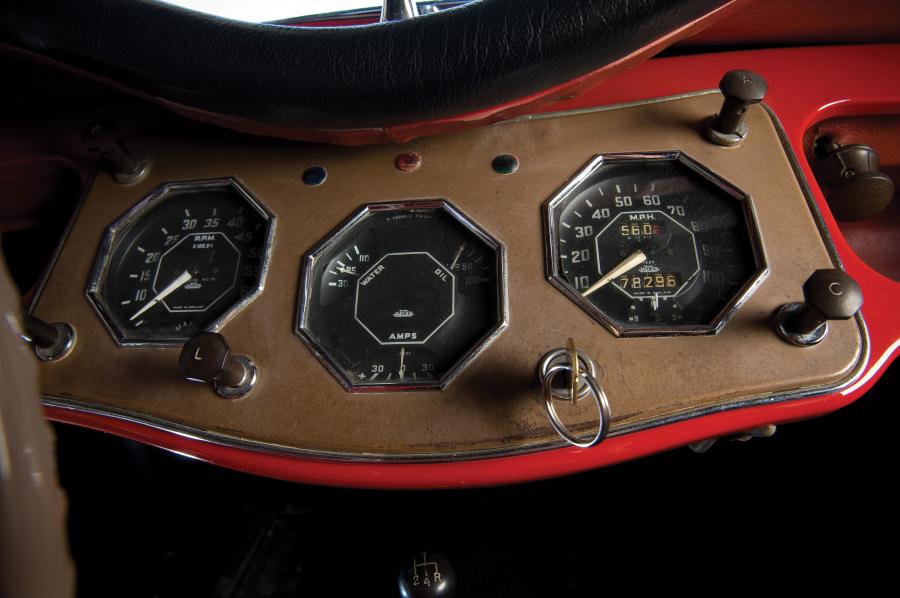  MG TF Roadster Black Ruf 1954 года  (фото 4 из 8)